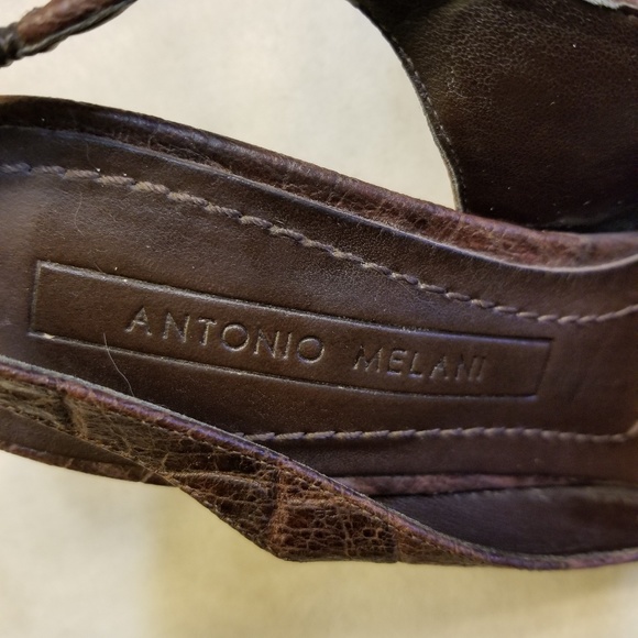 CLEARANCE! Antonio Milani genuine leather heels. - Picture 4 of 5